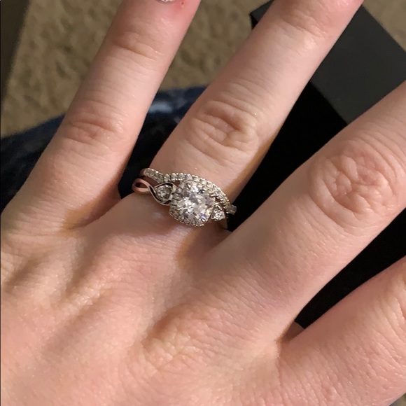 Ring - Picture 2 of 2